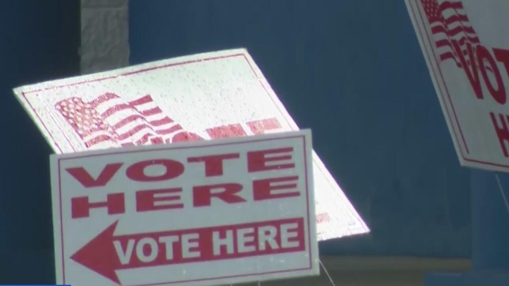 Coral Gables voters to pick new mayor, decide term length for mayor in November — CBS Miami, Burlingame Government news