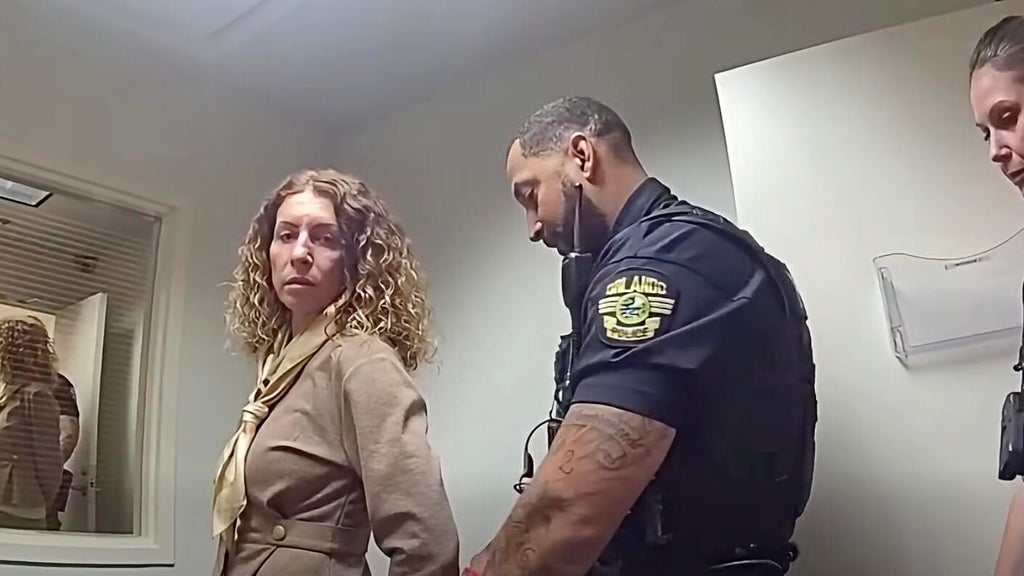 Florida mom arrested at airport for leaving 4 kids home alone during work trip to Vegas, deputies say — Burlingame Health news