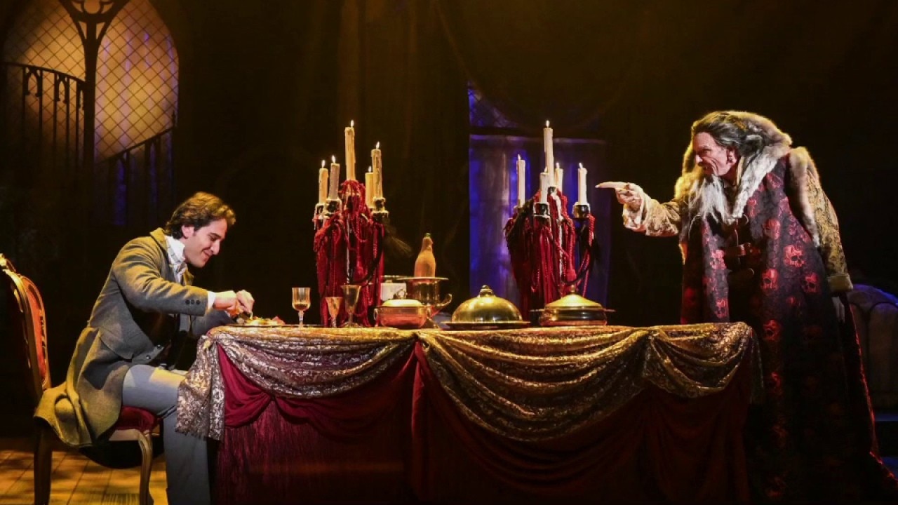 'Dracula' at TheatreWorks Silicon Valley — KTVU FOX 2 Bay Area, Burlingame Arts news