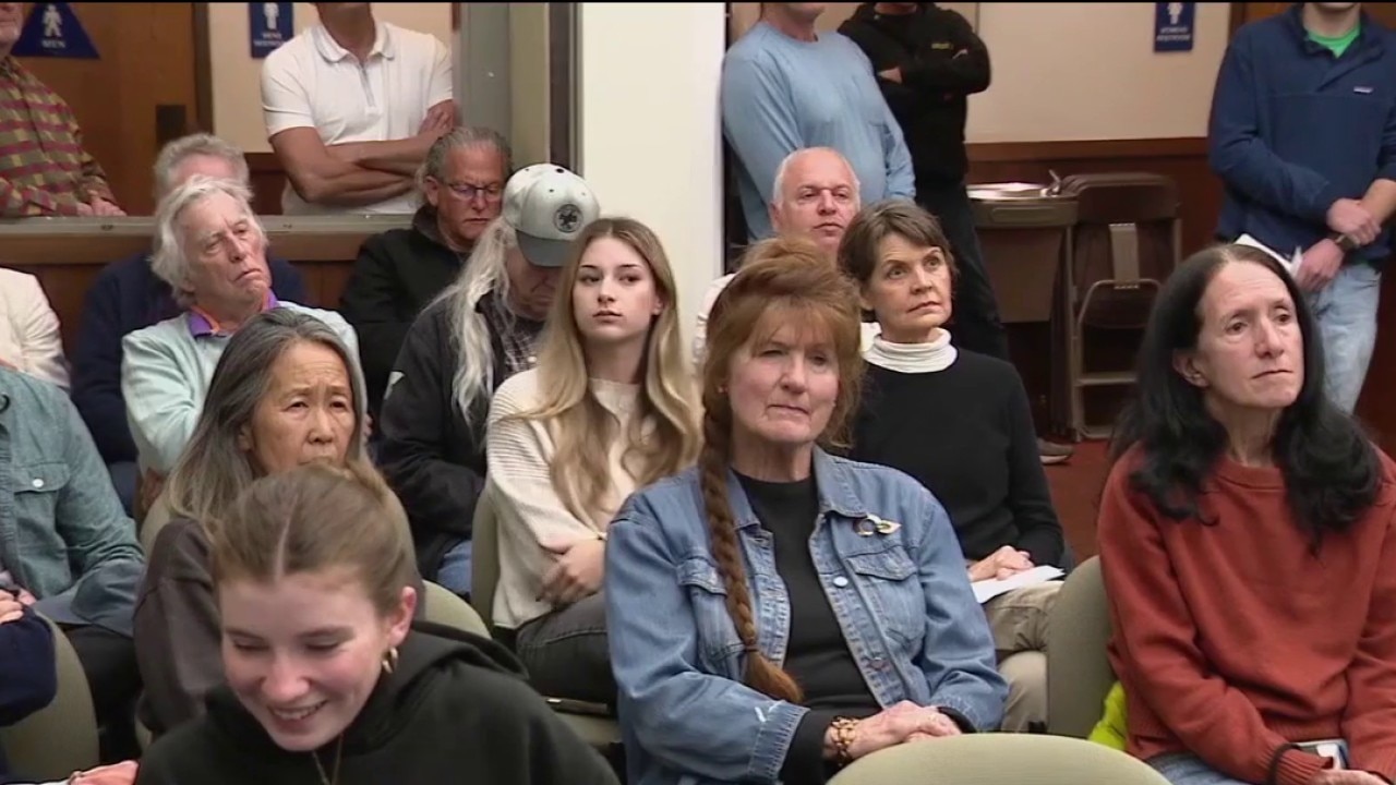 San Anselmo considers ban on all tobacco products  — KTVU FOX 2 Bay Area, Burlingame Community news