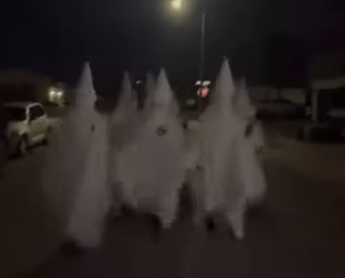 El Paso civil rights leaders, officials condemn youth in KKK robes and demand school action — Burlingame Schools news