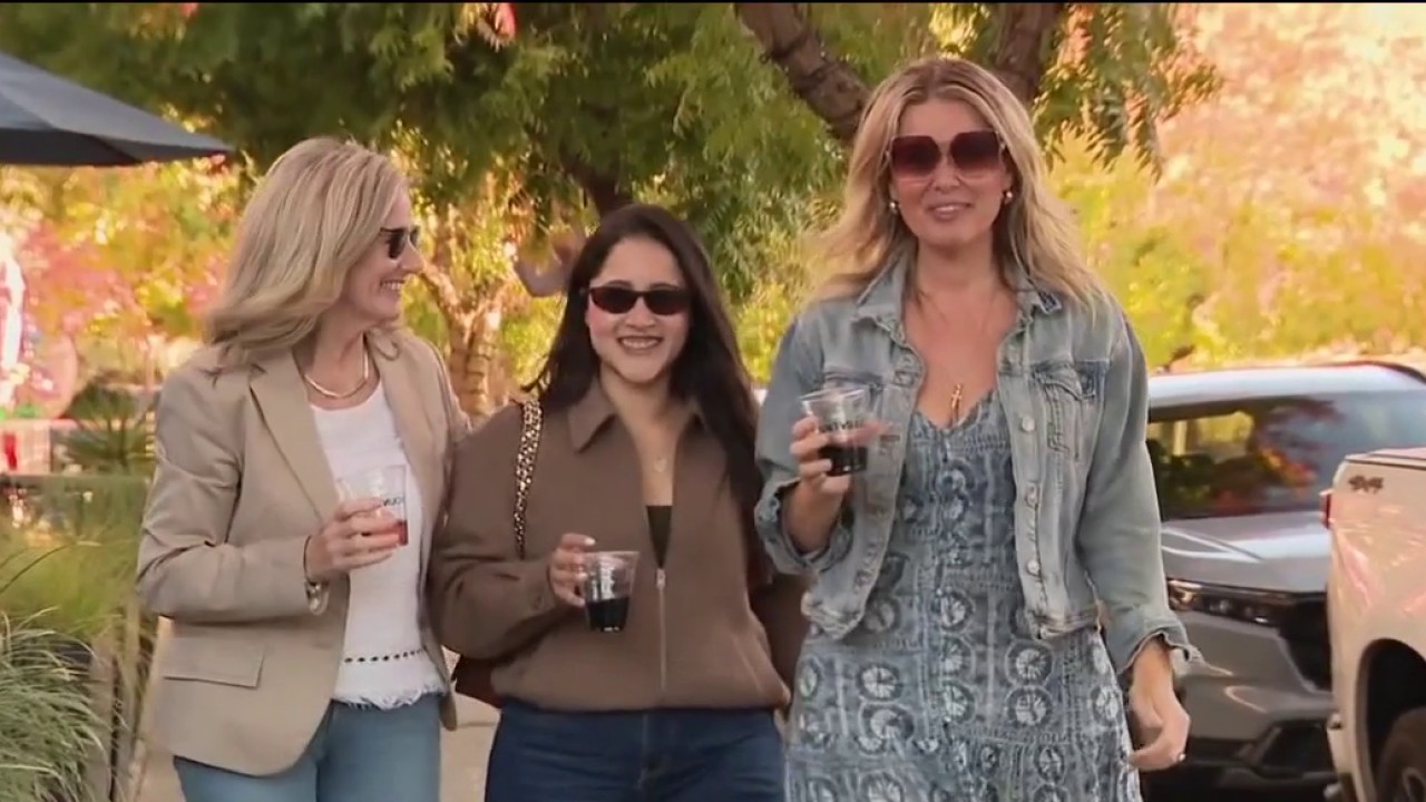 Yountville launches Napa Valley's first open-container entertainment zone — KTVU FOX 2 Bay Area, Burlingame Community news