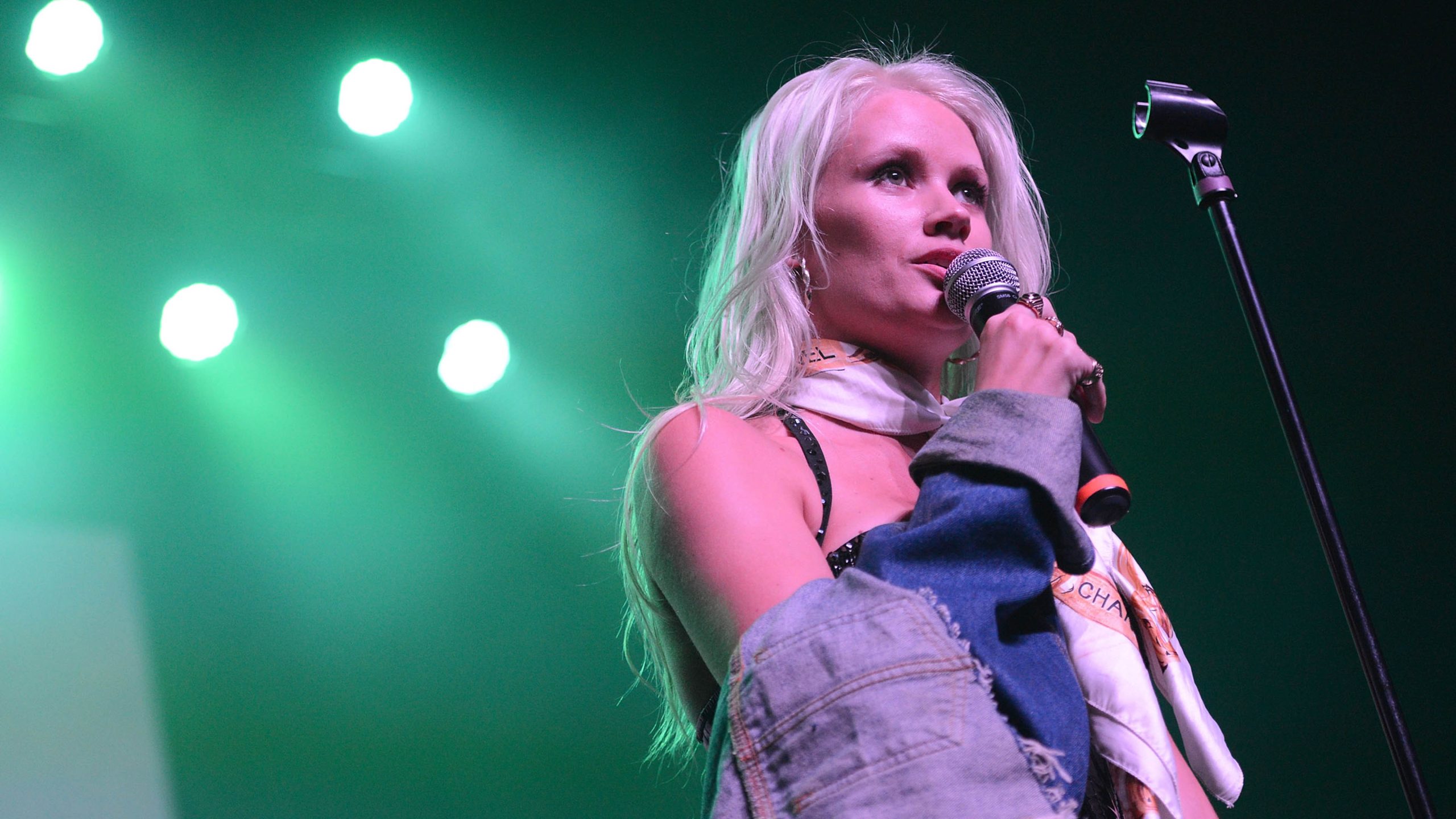 Lauren Bennett, 'Party Rock Anthem' singer, cause of death revealed: Reports — Burlingame Community news