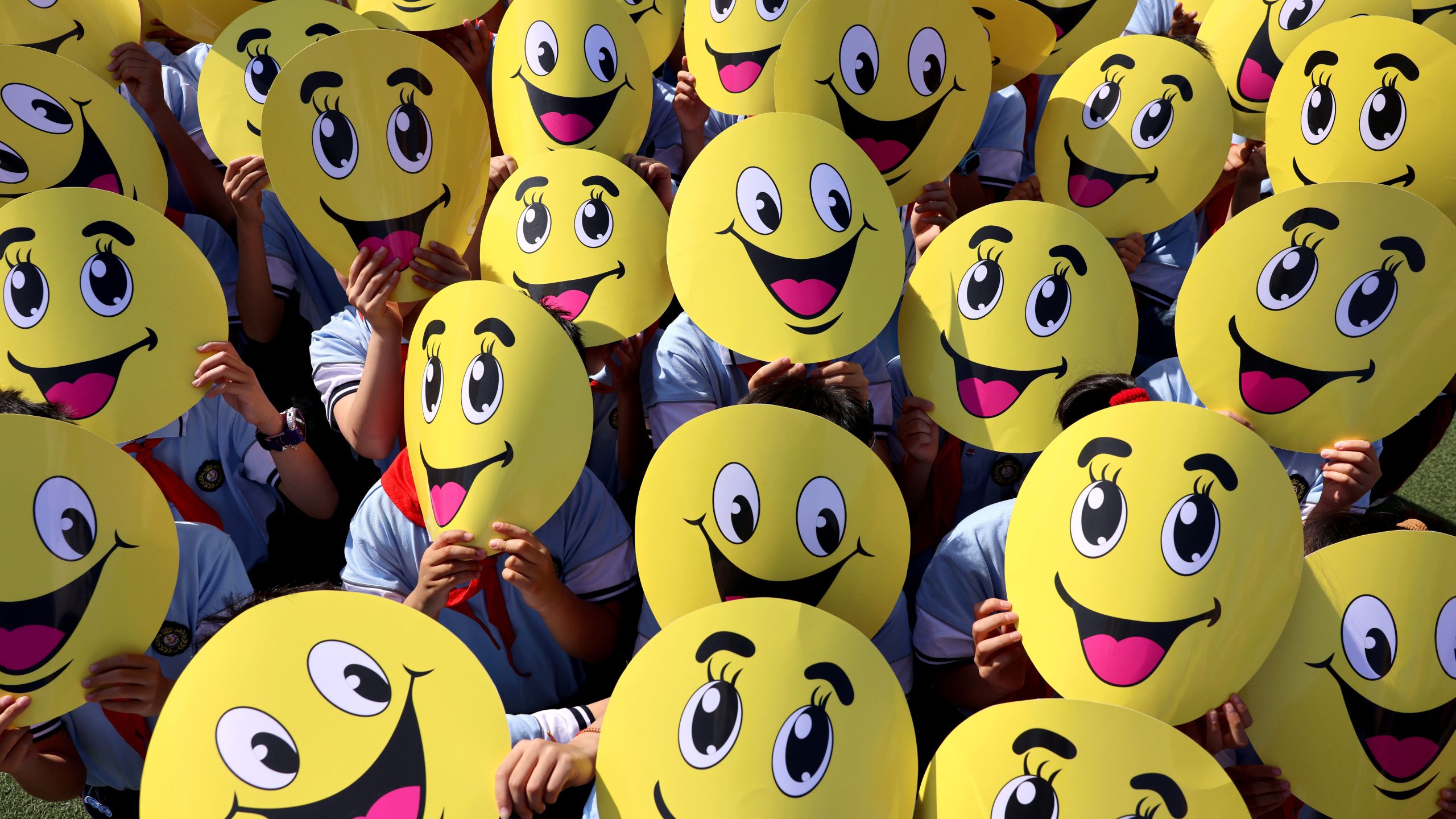 Want to improve your mood and your health? Smile more often, experts suggest — KTVU FOX 2 Bay Area, Burlingame Health news